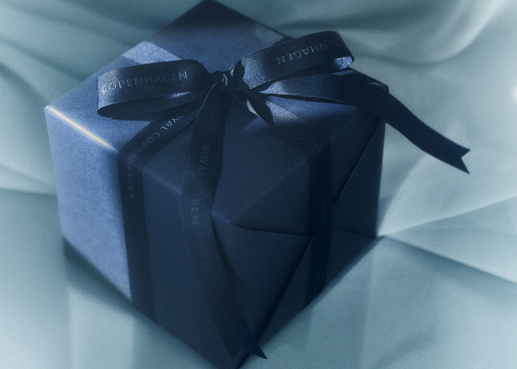 Wrapped in blue - a gift from Royal Copenhagen